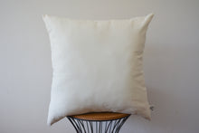 Cargar imagen en el visor de la galería, ALMOHADON BASIC 50x50cm