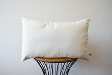 Cargar imagen en el visor de la galería, ALMOHADÓN BASIC 50x30cm