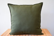 Cargar imagen en el visor de la galería, ALMOHADON LONA PESTAÑA 50x50cm