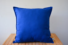 Cargar imagen en el visor de la galería, ALMOHADON LONA PESTAÑA 50x50cm