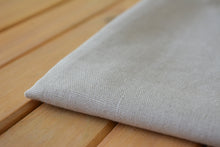 Cargar imagen en el visor de la galería, ALMOHADON PESTAÑA 70x50cm