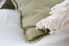 Cargar imagen en el visor de la galería, ALMOHADON LONA PESTAÑA 50x50cm