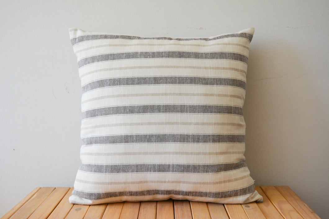 ALMOHADÓN RAYAS NEUTRO